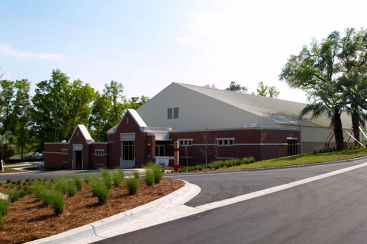 An indoor tennis facility at Florida State University, Tallahassee uses a metal building system by Vulcan Steel Structures.